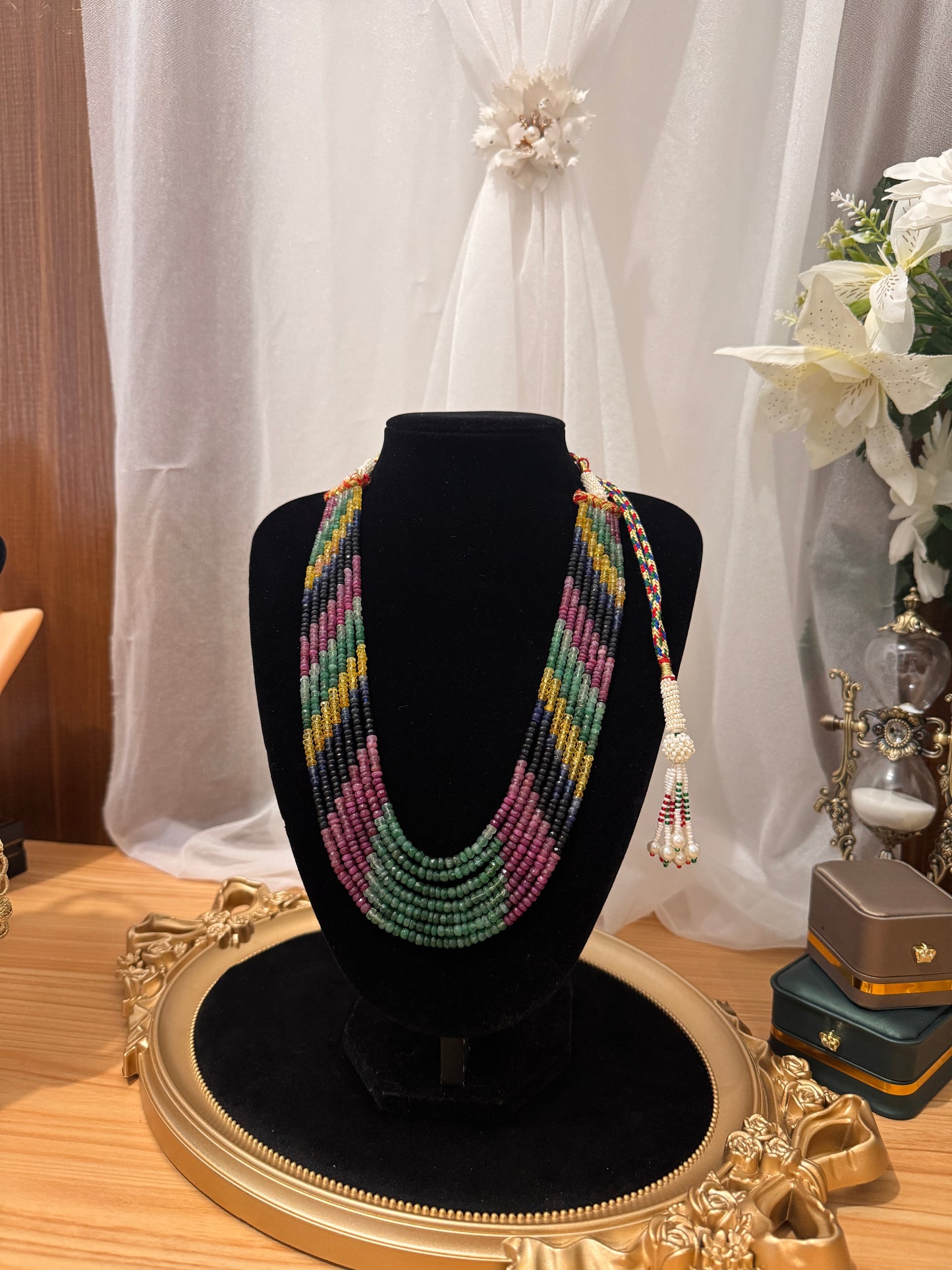 Collier Royal – Émeraude, Saphir, Rubis & Citrine