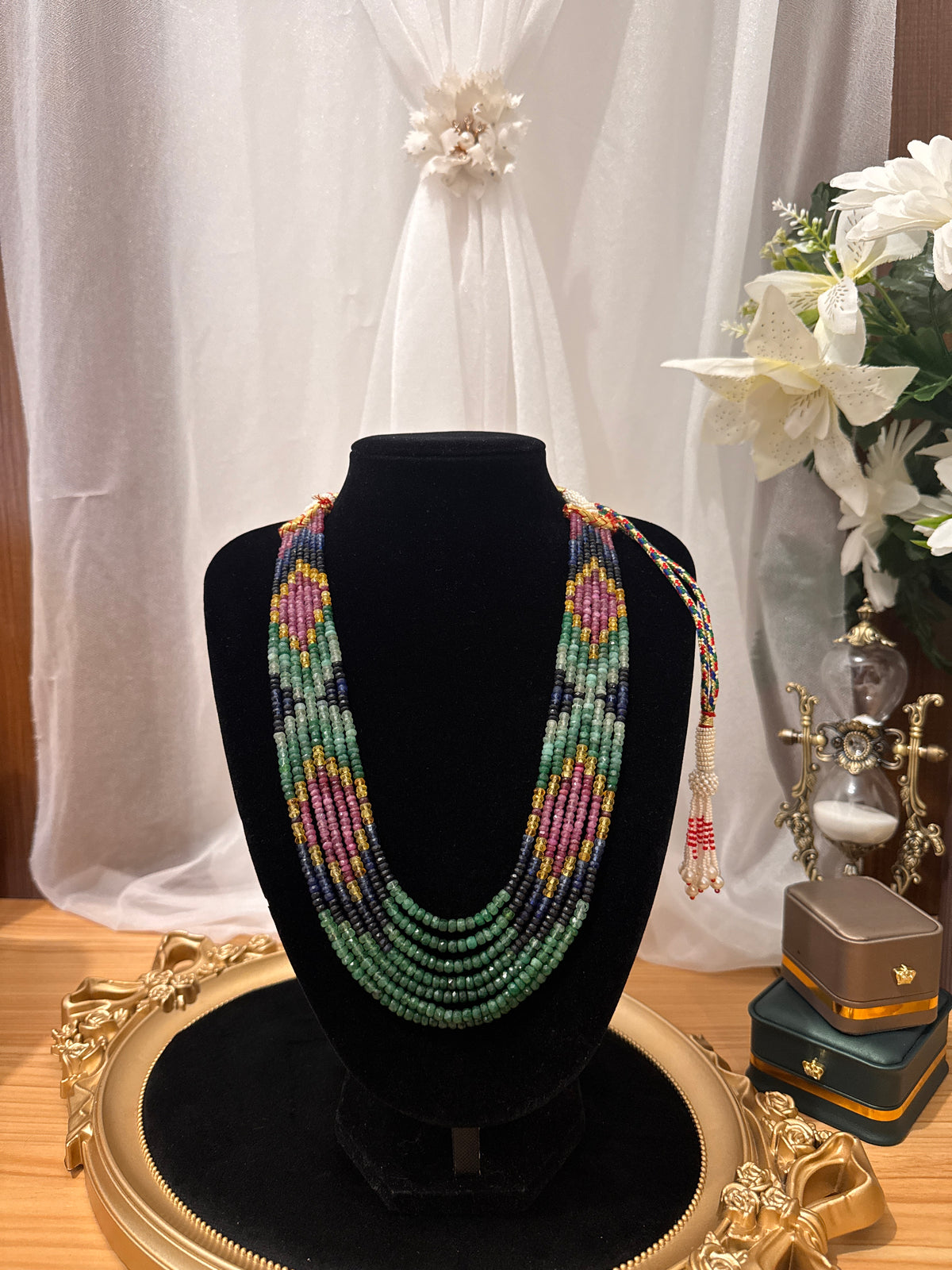Collier Maharani – Émeraude, Saphir, Rubis & Citrine