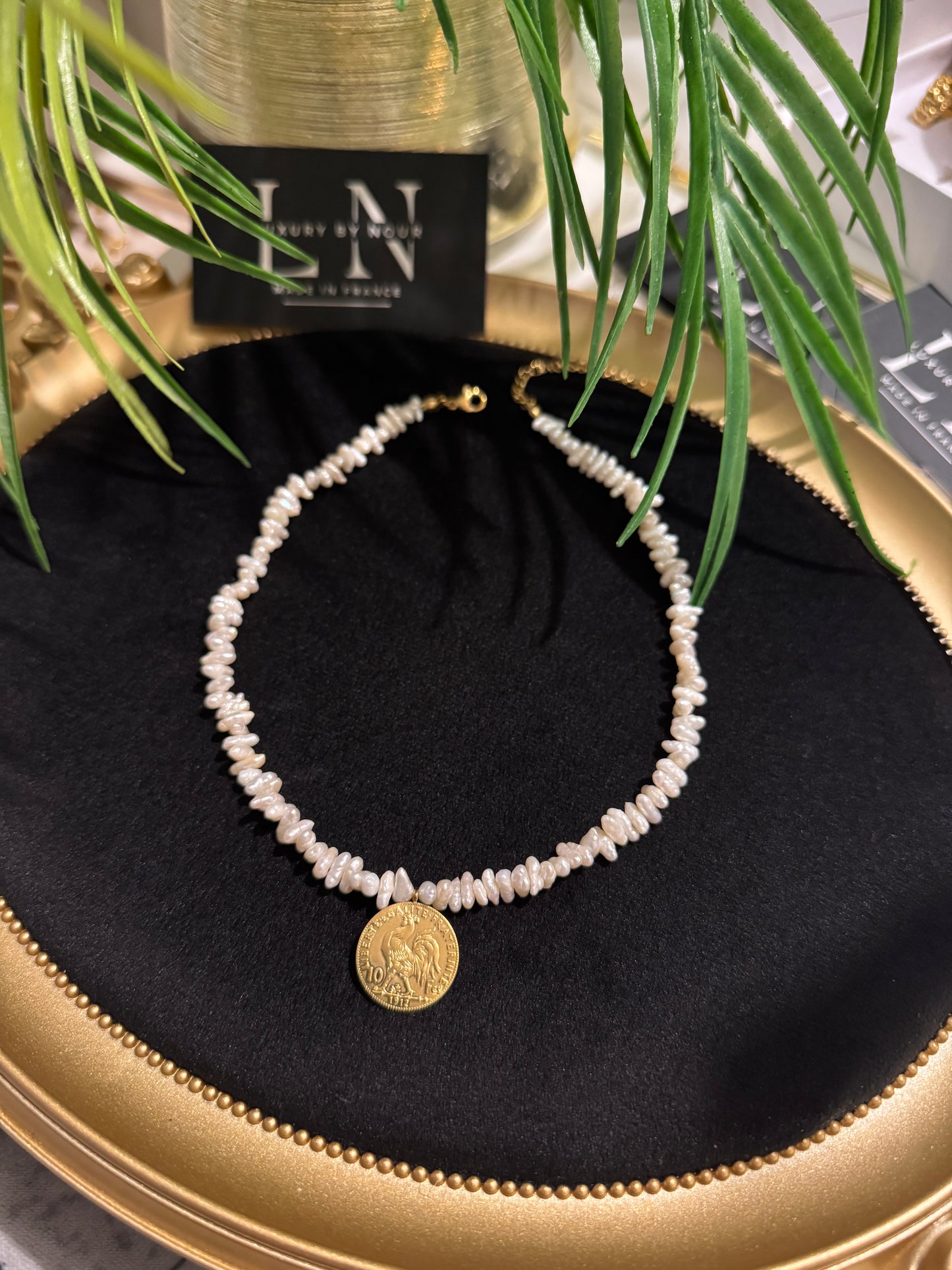 Collier joher avec une pièce Louise
