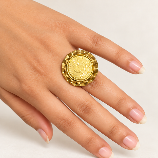 Bague Louisa model comme l’or