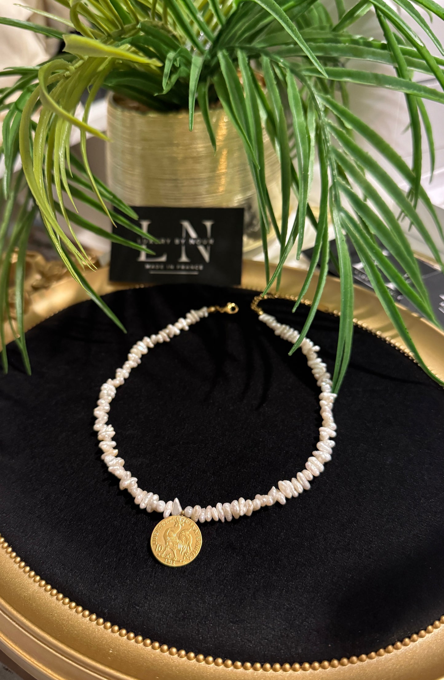 Collier joher avec une pièce Louise