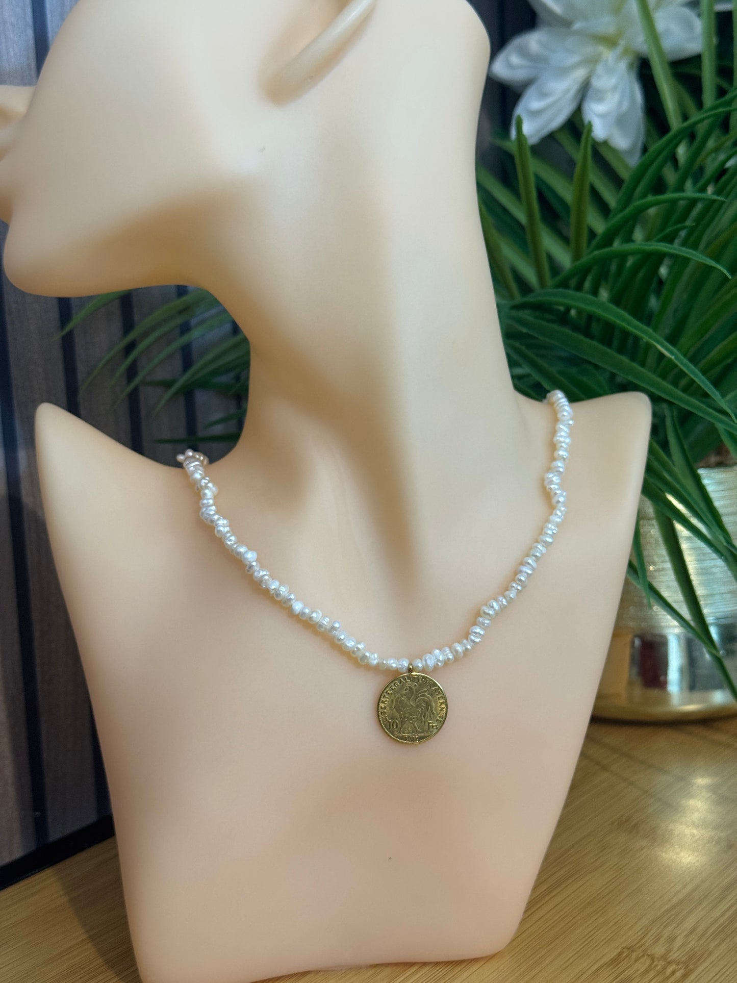 Collier luxe d’or جوهر حر