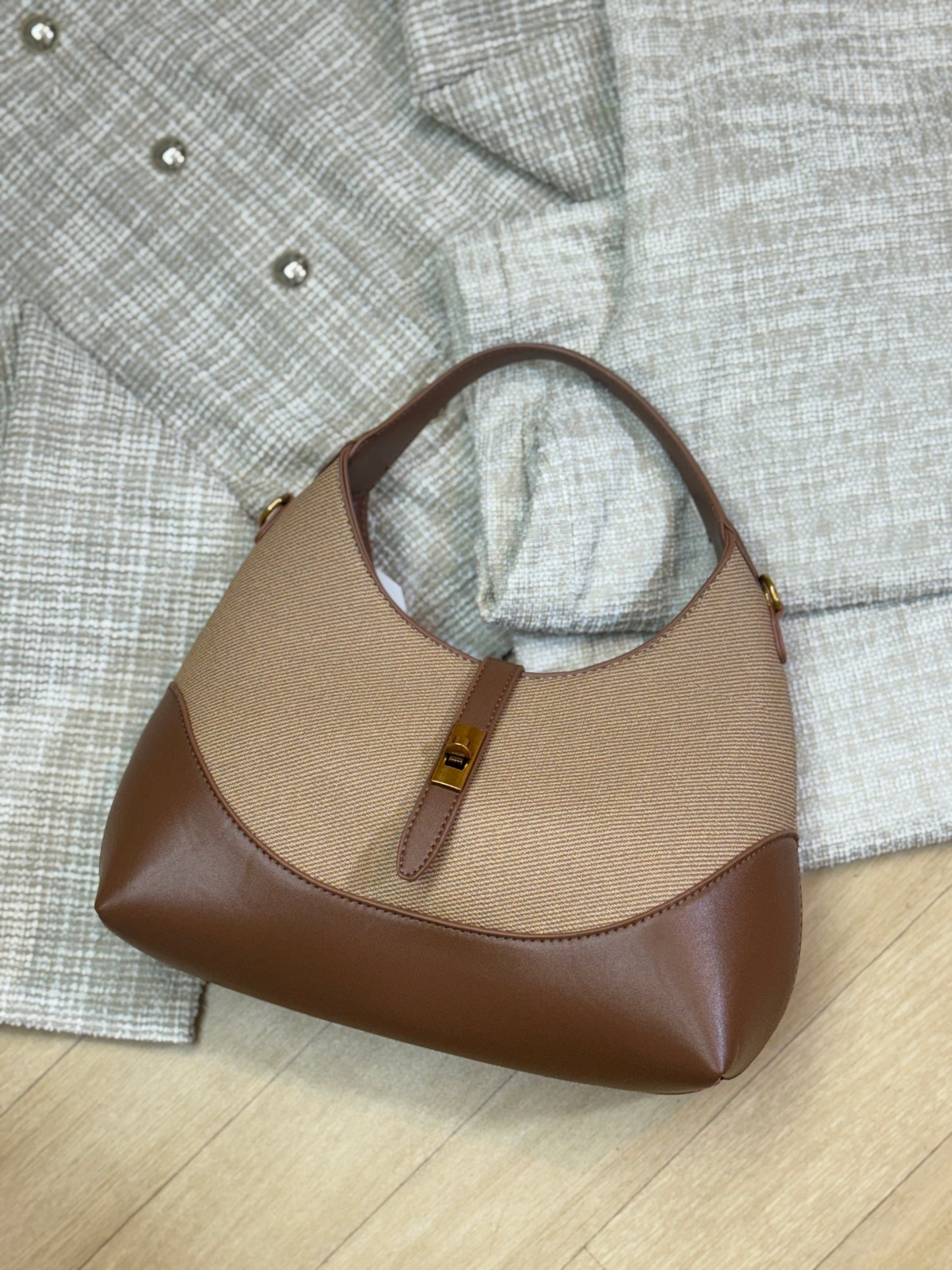 Sac à main demi lune