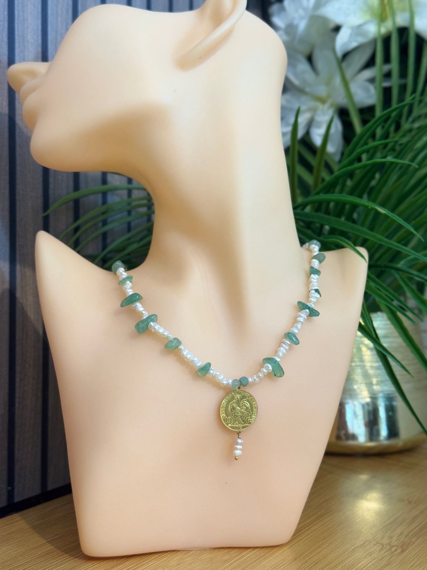 Collier Joher Hor جوهر الحر
