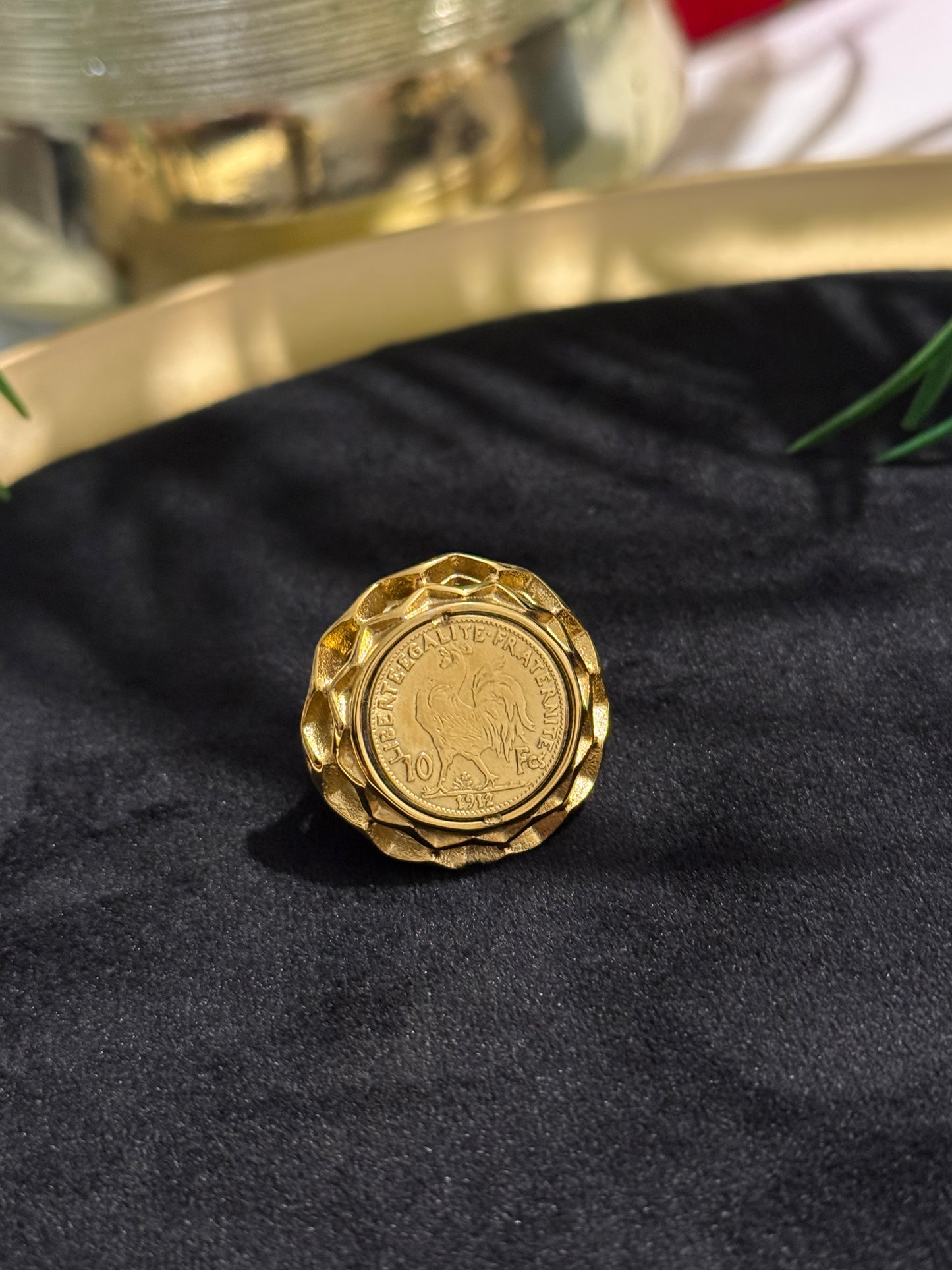 Bague Louisa model comme l’or