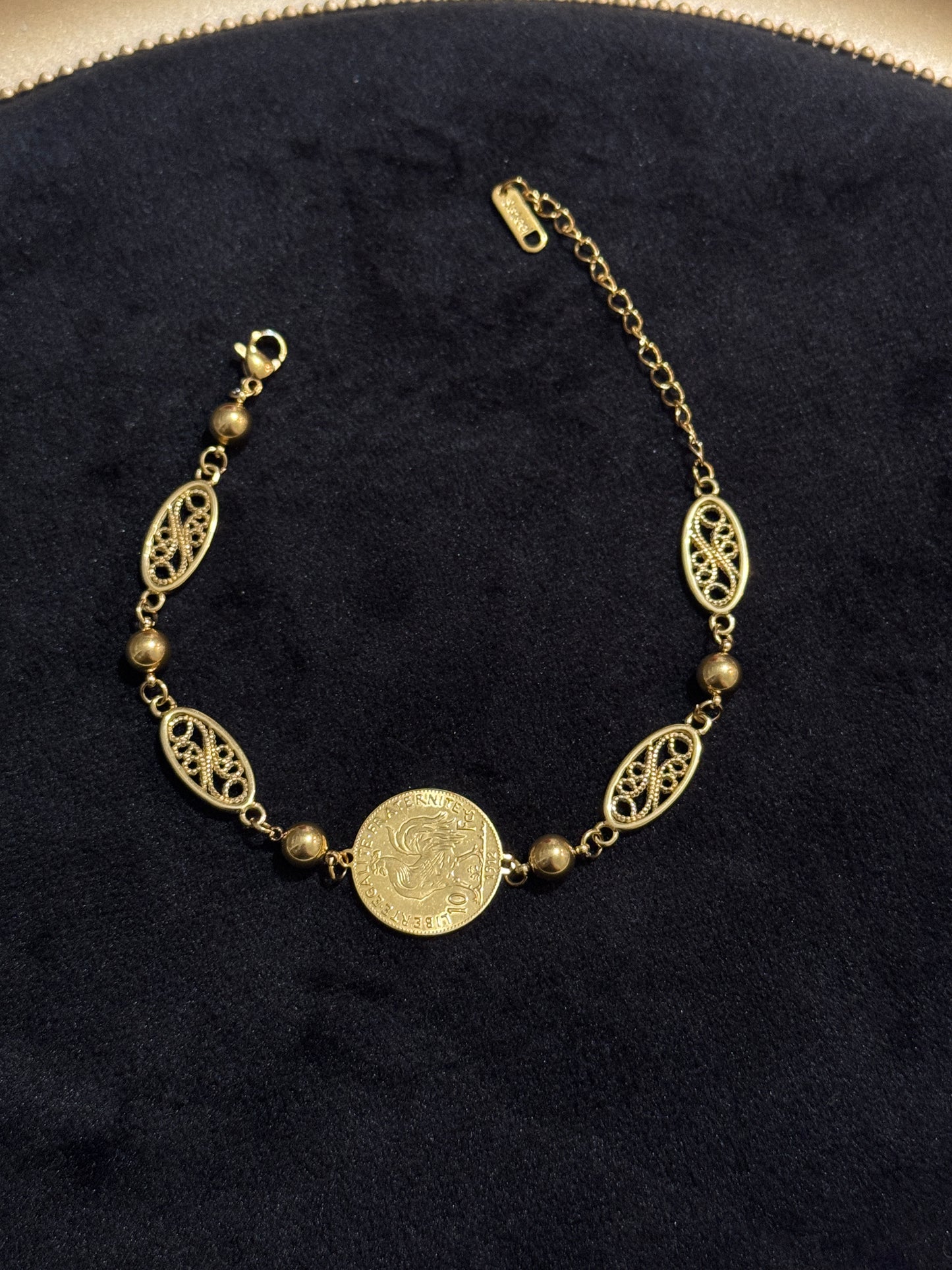 Bracelet zeria model comme l’or